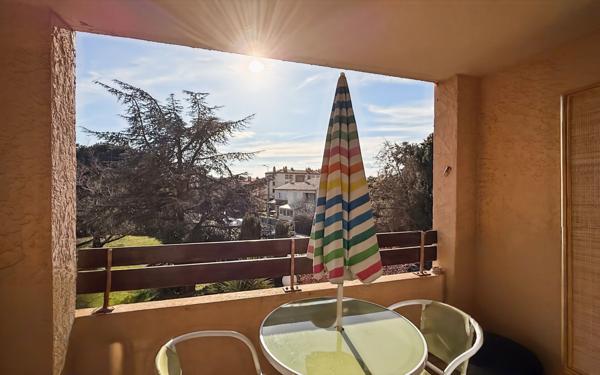 Appartement à vendre    1 pièce • 23,26 m2 Fréjus