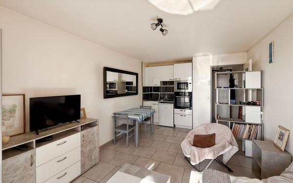 Appartement à vendre    1 pièce • 23,26 m2 Fréjus