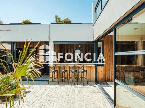 À vendre Maison 17 pièces 423 m² - Angoulins 17690