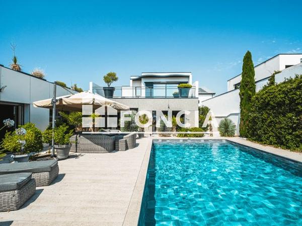 À vendre Maison 17 pièces 423 m² - Angoulins 17690