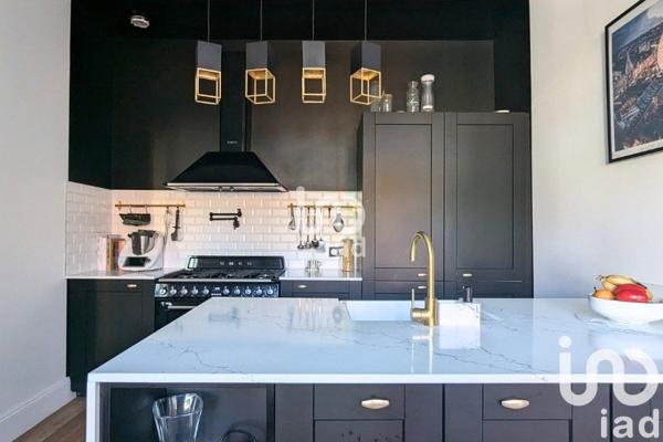 Maison 10 pièces de 195 m² à Hénin-Beaumont (62110)