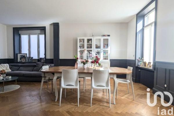 Maison 10 pièces de 195 m² à Hénin-Beaumont (62110)