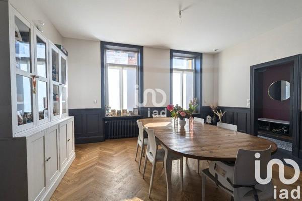 Maison 10 pièces de 195 m² à Hénin-Beaumont (62110)