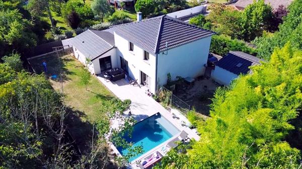 À seulement 10 min de Fronton et de Bressols - Maison Contemporaine de 153 m² - 4 chambres + bureau (5e chambre) - Piscine et terrain de 896 m²