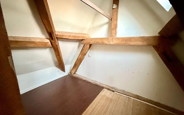 Appartement à vendre    2 pièces • 28,80 m2 L'Isle-Adam