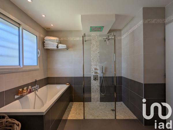 Maison à vendre 5 pièces 150 m² Bagnols-en-Forêt