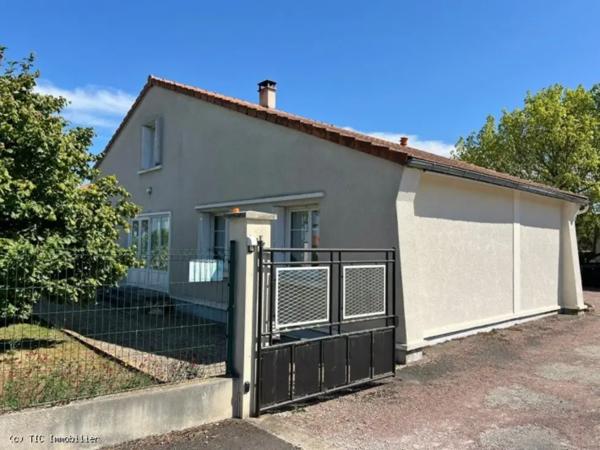 ? Maison familiale 4 chambres avec 3 garages et jardin À 5