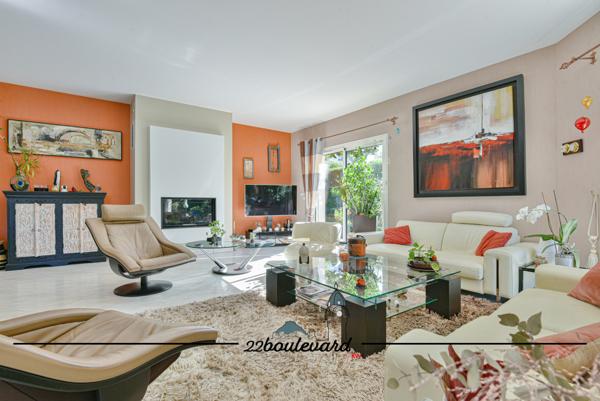 Maison 8 pièces - 250 m²