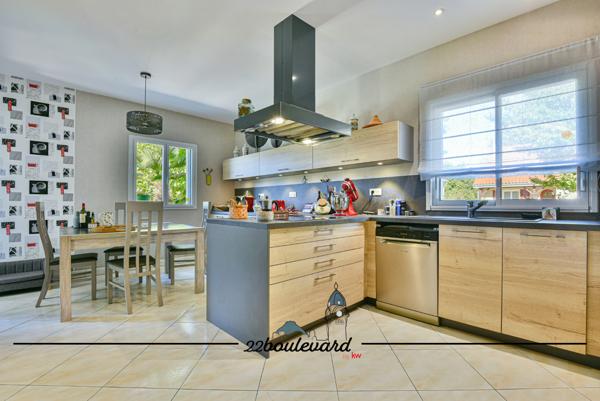 Maison 8 pièces - 250 m²