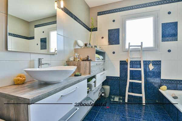 Maison 8 pièces - 250 m²