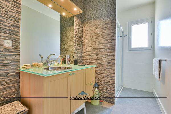 Maison 8 pièces - 250 m²