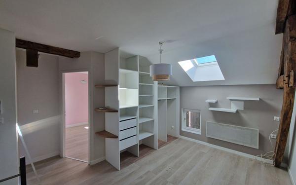 Maison à louer    4 pièces •  Colayrac-Saint-Cirq