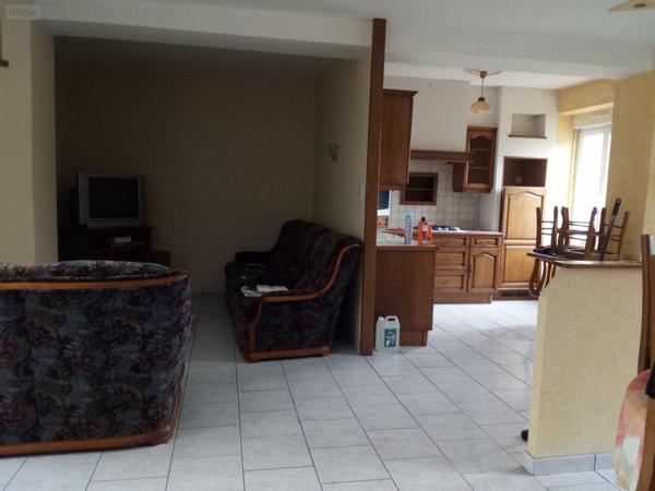 Maison à vendre à Villaines-la-Juhel en Mayenne (53700), ref : 1332