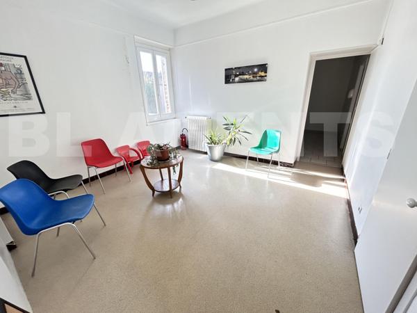 Local professionnel idéal pour bureaux ou cabinet médical