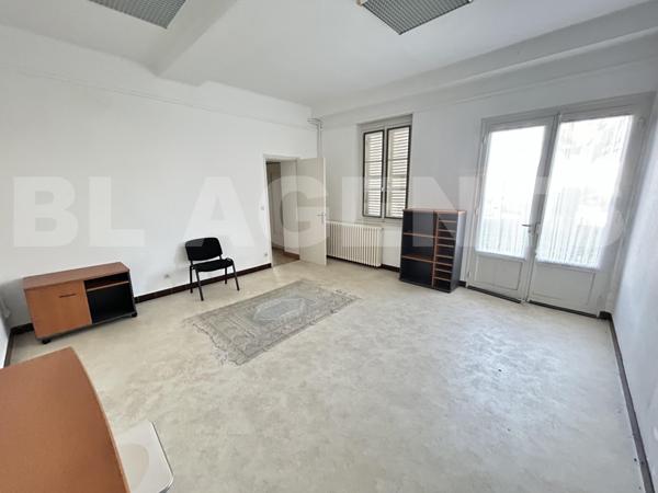 Local professionnel idéal pour bureaux ou cabinet médical