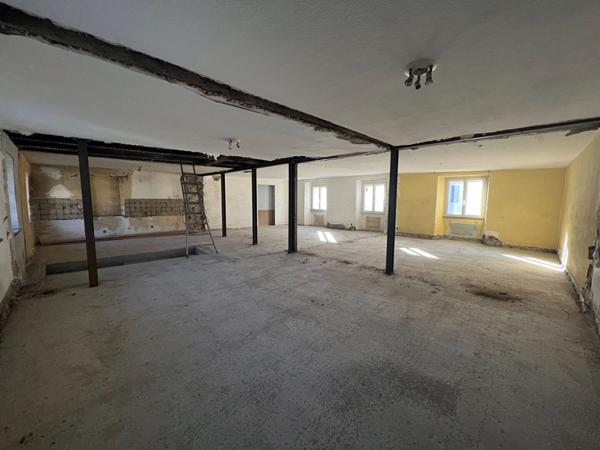 Maison - 3 pièces - 163 m²