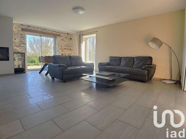 Longère 12 pièces de 319 m² à Uzerche (19140)