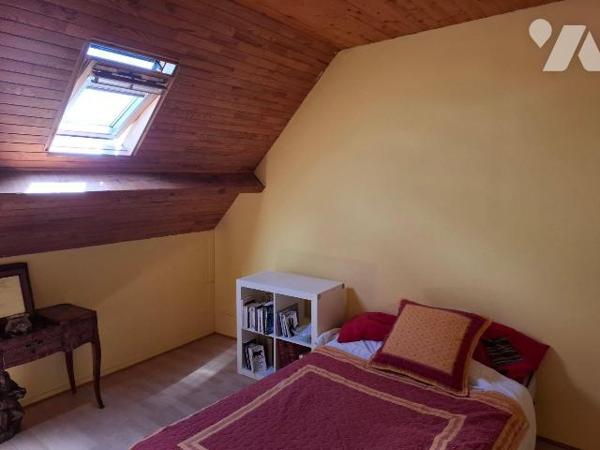 FINISTERE (029)
A 5 kms des plages, à proximité de toutes commodités, maison d'habitation situ...