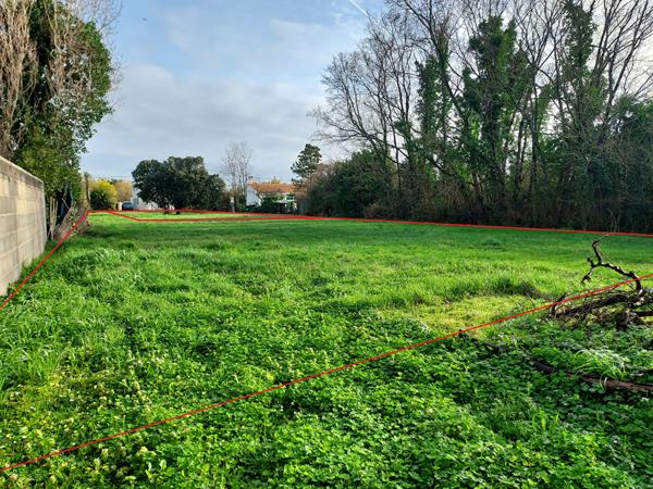 Terrain à bâtir proche du bourg du château de 650 m2