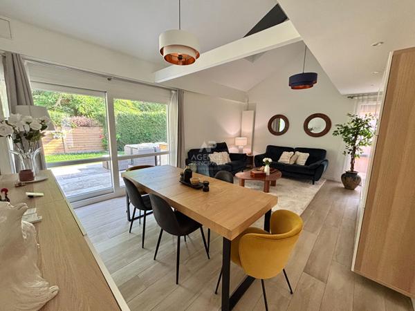 Maison Pontoise 440 000 € **  - Référence  11278
