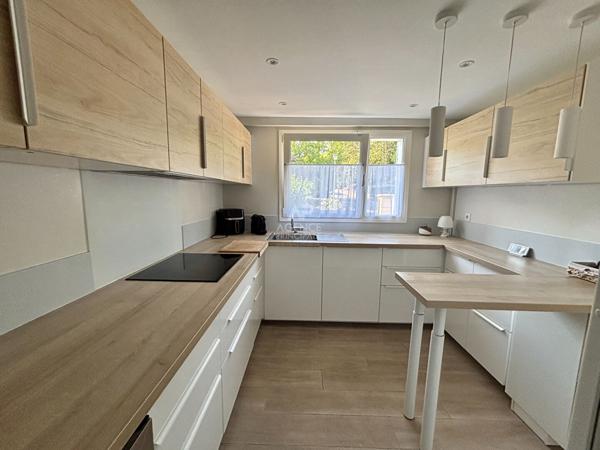 Maison Pontoise 440 000 € **  - Référence  11278