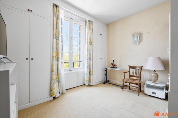 Maison familiale à réinventer dans un écrin de verdure