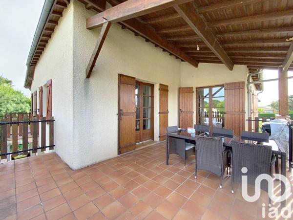 Appartement 6 pièces de 195 m² à Boé (47550)