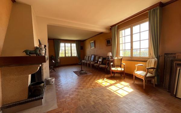 Maison à vendre    6 pièces • 178 m2 Saint-Denis-en-Val