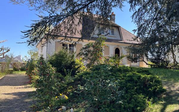 Maison à vendre    6 pièces • 178 m2 Saint-Denis-en-Val