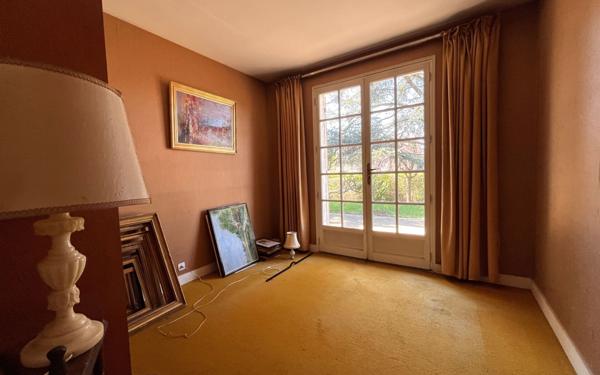 Maison à vendre    6 pièces • 178 m2 Saint-Denis-en-Val