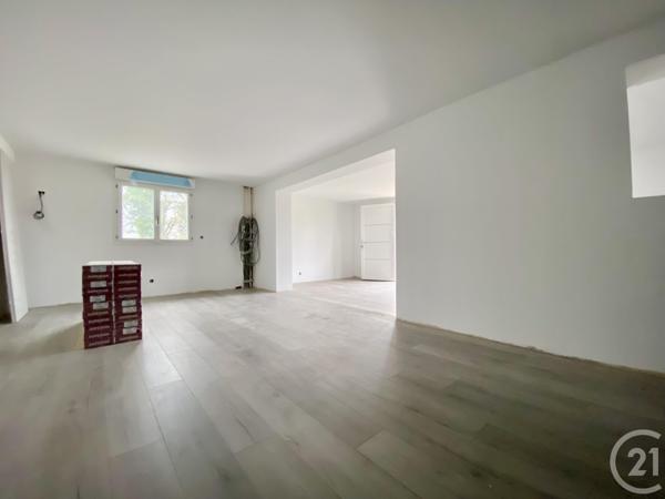 Appartement T3 à vendre  3 pièces - 84,23 m2 LES ABRETS EN DAUPHINE - 38