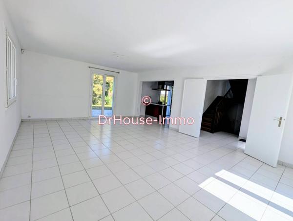 Maison à louer 6 pièces de 145 m²