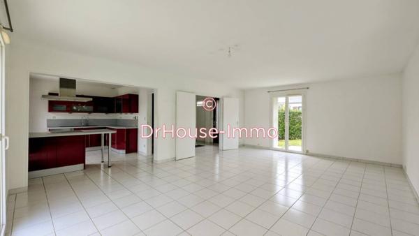 Maison à louer 6 pièces de 145 m²