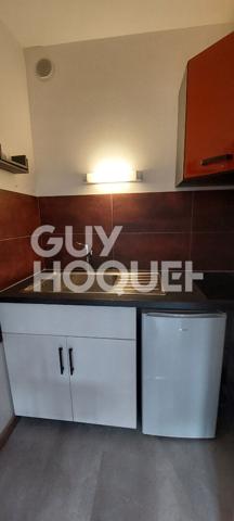 Studio meublé, chauffage et eau froide 27.89 m², balcon