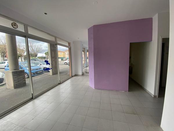 Location local commercial Castelnau-le-Lez - 111 m² - 1 020 €/mois
