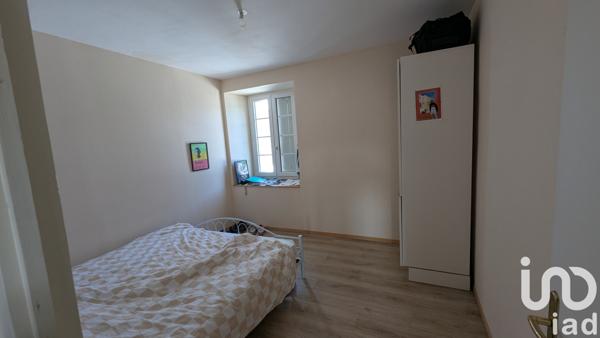 Immeuble à vendre 390 m² Gan