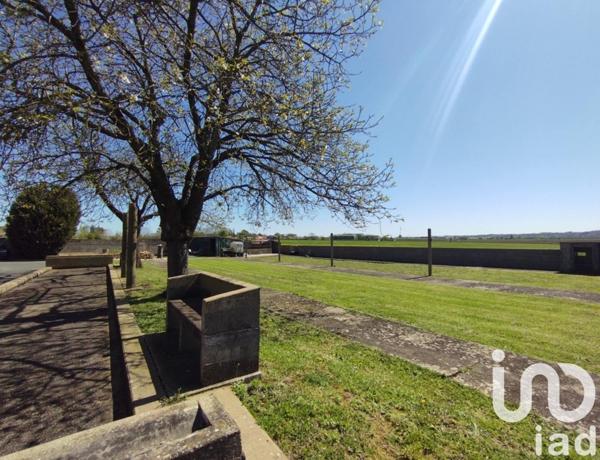Maison 6 pièces de 195 m² à Bazoges-en-Pareds (85390)