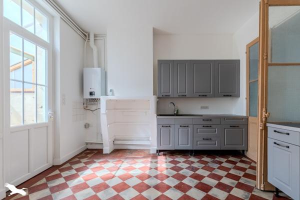 Maison à vendre 240 908 € Coutras 7 p 140 m² DPE C