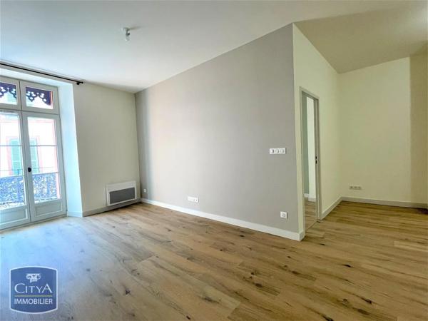 Appartement à louer 2 pièces 52.7m² Montauban (82000)