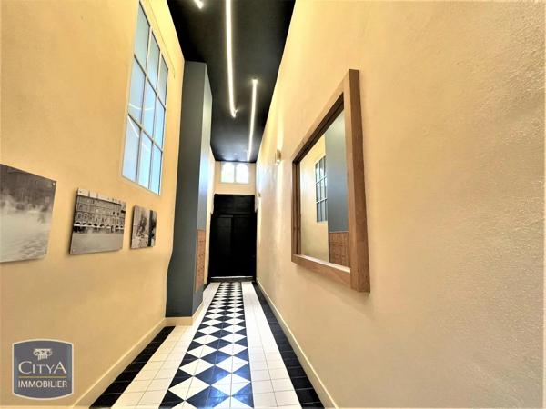 Appartement à louer 2 pièces 52.7m² Montauban (82000)