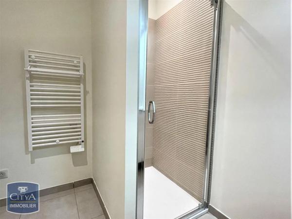 Appartement à louer 2 pièces 52.7m² Montauban (82000)