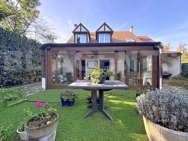 Santeny - Maison individuelle 163m2 - 4 chambres - Grand terrain