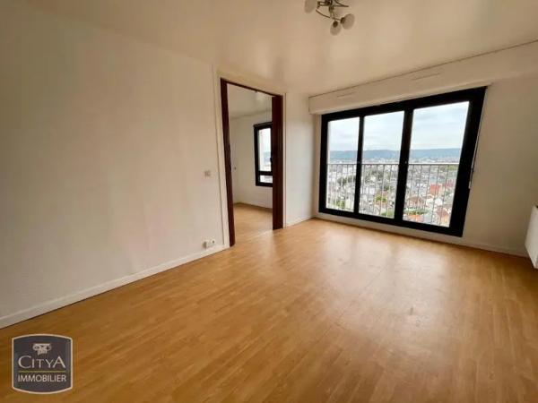 Appartement à louer 2 pièces 46.67m² Rouen (76100)
