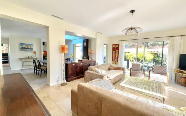 Maison à vendre    4 pièces • 155 m2 Eysines