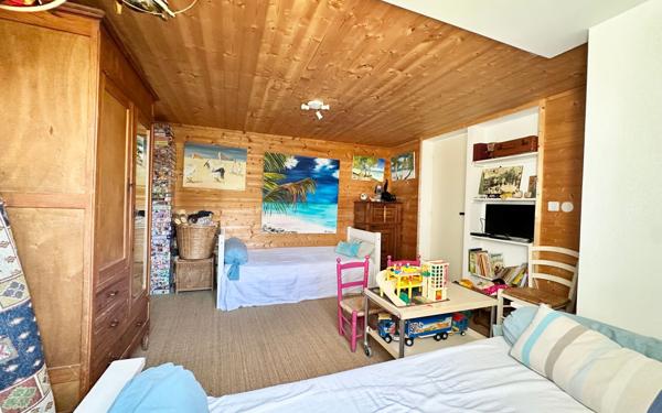 Maison à vendre    4 pièces • 155 m2 Eysines