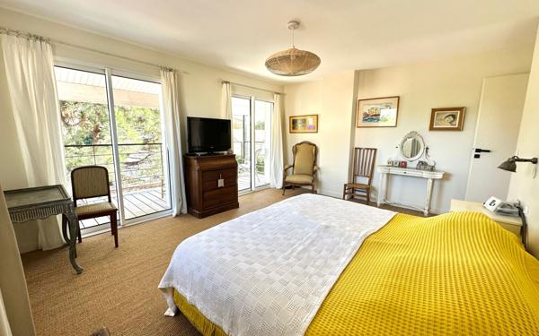 Maison à vendre    4 pièces • 155 m2 Eysines