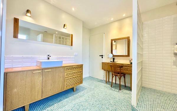 Maison à vendre    4 pièces • 155 m2 Eysines