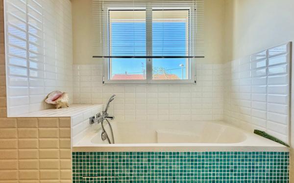 Maison à vendre    4 pièces • 155 m2 Eysines