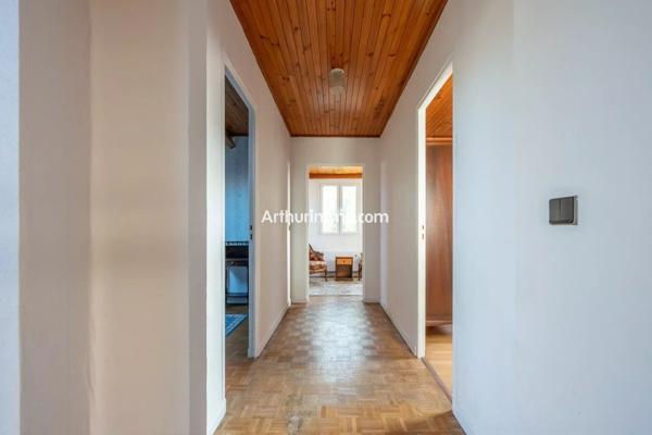 Vente                                                      Maison
                        
                     7 pièces                      177 m2                     à Sucy-en-Brie