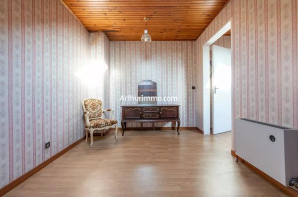 Vente                                                      Maison
                        
                     7 pièces                      177 m2                     à Sucy-en-Brie
